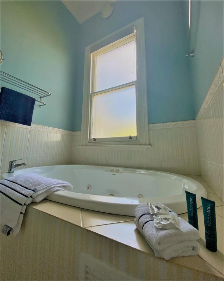 The York Palace Accommodation ภายนอก รูปภาพ