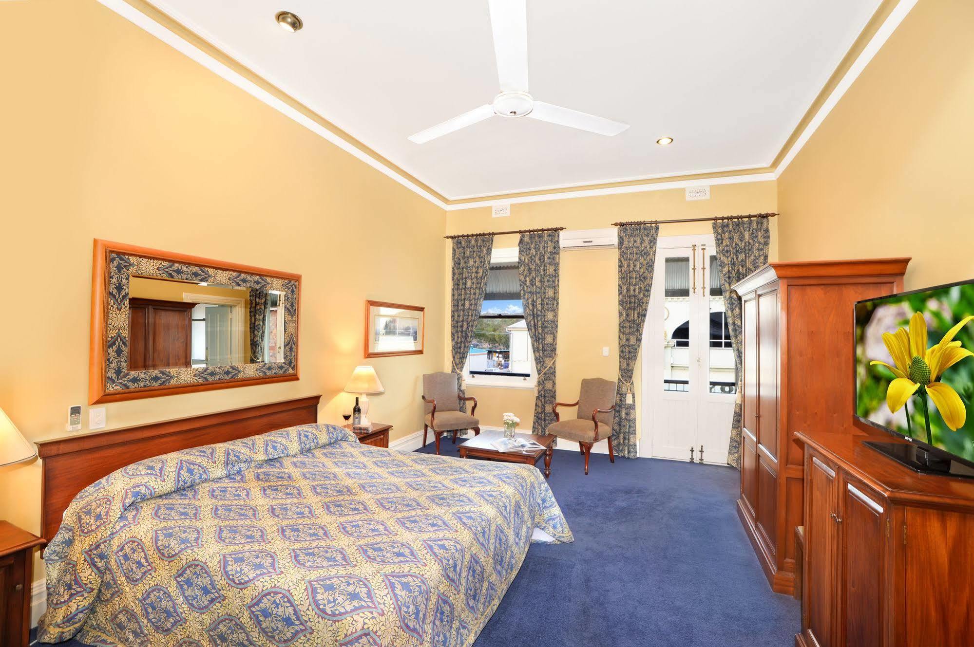 The York Palace Accommodation ภายนอก รูปภาพ